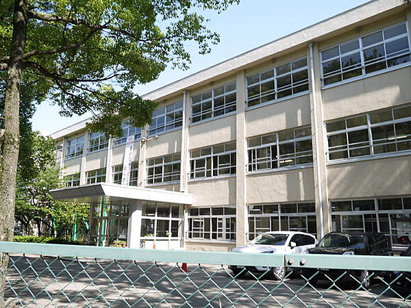 加古川市立浜の宮中学校まで1168m
