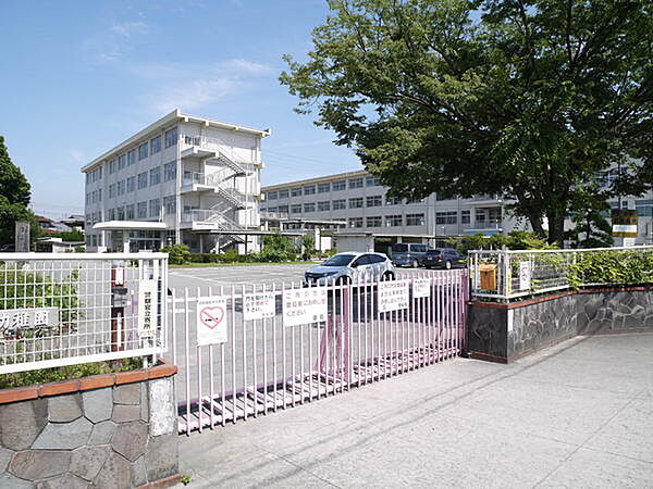 加古川市立野口北小学校まで372m