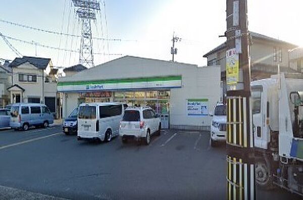 ファミリーマート加古川福沢店まで1058m