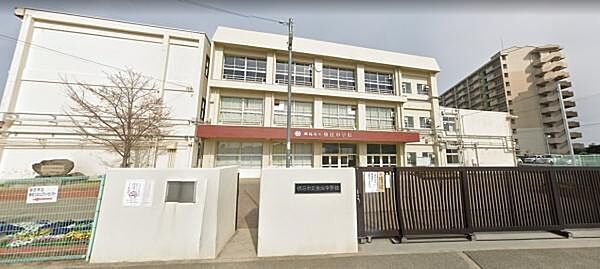 明石市立魚住中学校まで1955m