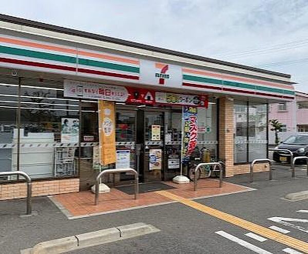 セブン-イレブン 播磨東本荘店まで150m