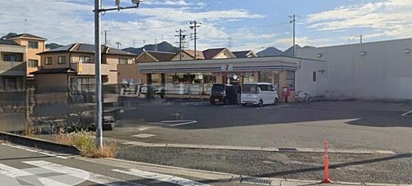 セブン-イレブン 姫路別所佐土店まで347m