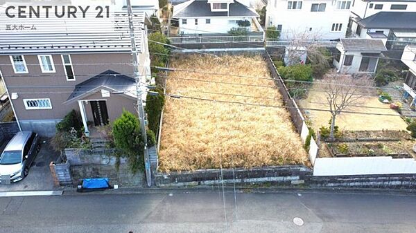 完成済みの建物を購入する場合とは違い、壁や床の色、間取りや設備を自由にプランニングできるのでマイホームへの夢も広がります！