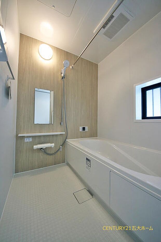 1日の疲れを取り心身を癒すことができる住まいの中のリラクゼーション空間。心からゆったりと寛いでいただけるよう、ゆとりのスペースを確保しております♪