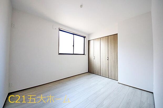 家具を選ばないシンプルなデザインの為、お気に入りの家具を活かす事ができます。