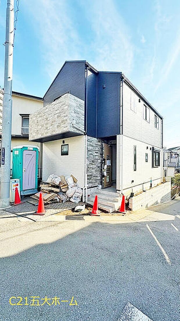 1月完成予定です。物件のご提案から現地へのご案内、ご契約まで、業務に精通したスタッフが対応させて頂きます。お気軽にご相談ください！撮影日：25/11/24