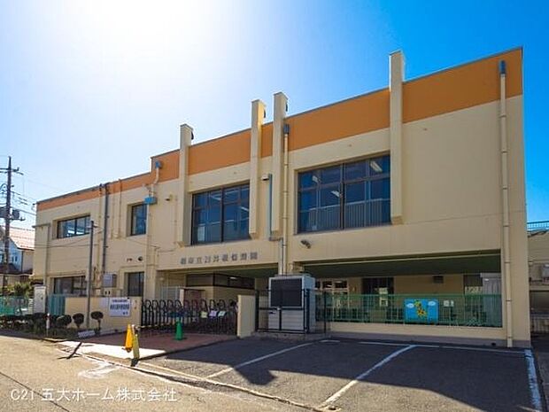 酒井根保育園まで674m