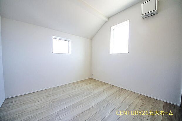 お子様にとって初めての「自分の部屋」にぴったりな一室！学習デスクやベッドも置ける広さです。(3号棟)