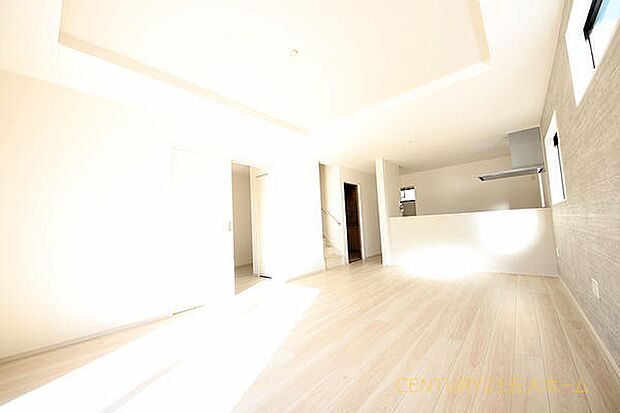 実際に現地にお越しいただく事によって、資料だけでは分からない陽当たりや設備、生活動線など是非一度ご確認ください♪