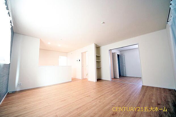 物件のご提案から現地へのご案内、ご契約まで、業務に精通したスタッフが対応させて頂きます。お気軽にご相談ください☆(Ｃ号棟)