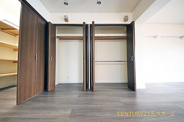 物件のご提案から現地へのご案内、ご契約まで、業務に精通したスタッフが対応させて頂きます。お気軽にご相談ください。