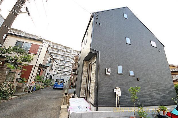 物件のご提案から現地へのご案内、ご契約まで、業務に精通したスタッフが対応させて頂きます。お気軽にご相談ください。撮影月:2026年6月