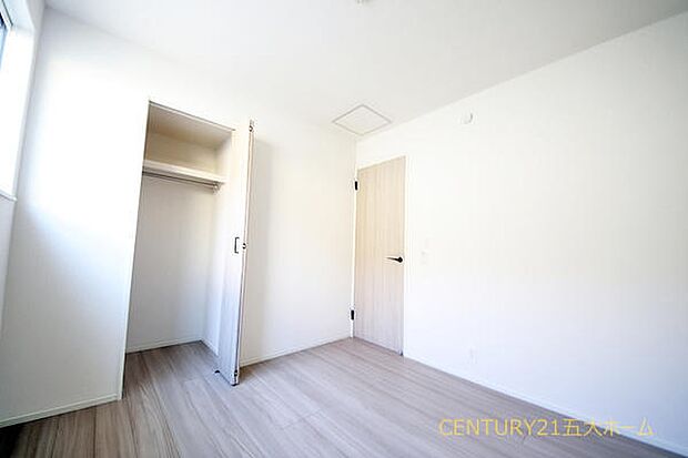 物件のご提案から現地へのご案内、ご契約まで、業務に精通したスタッフが対応させて頂きます。お気軽にご相談ください。