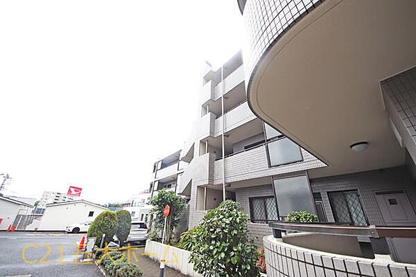 物件のご提案から現地へのご案内、ご契約まで、業務に精通したスタッフが対応させて頂きます。お気軽にご相談ください！