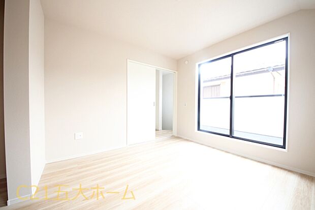 物件のご提案から現地へのご案内、ご契約まで、業務に精通したスタッフが対応させて頂きます。お気軽にご相談ください!(1号棟)