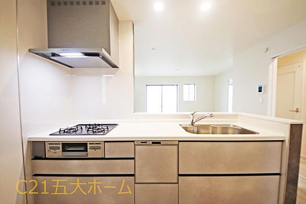 物件のご提案から現地へのご案内、ご契約まで、業務に精通したスタッフが対応させて頂きます。お気軽にご相談ください!