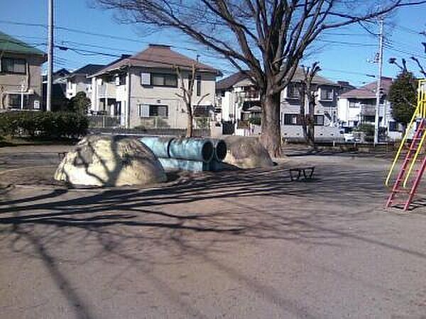 川萩公園まで679m