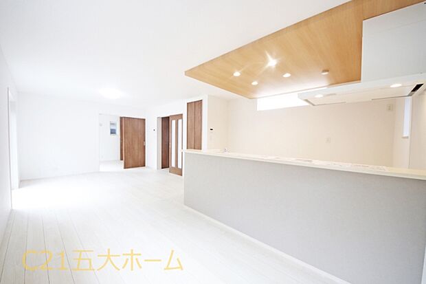 物件のご提案から現地へのご案内、ご契約まで、業務に精通したスタッフが対応させて頂きます。お気軽にご相談ください!