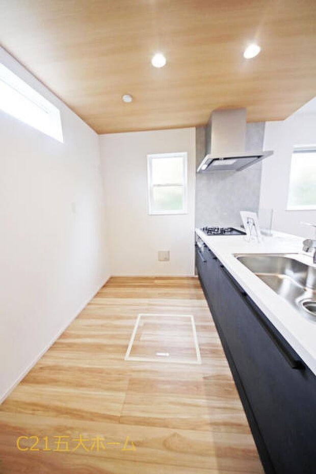 物件のご提案から現地へのご案内、ご契約まで、業務に精通したスタッフが対応させて頂きます。お気軽にご相談ください!