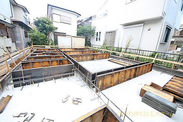 1月完成予定です。物件のご提案から現地へのご案内、ご契約まで、業務に精通したスタッフが対応させて頂きます。お気軽にご相談ください。撮影日:26/09/05