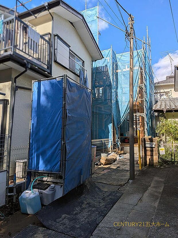 1月完成予定です。物件のご提案から現地へのご案内、ご契約まで、業務に精通したスタッフが対応させて頂きます。お気軽にご相談ください。撮影日：26/10/01