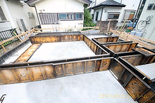 1月完成予定です。物件のご提案から現地へのご案内、ご契約まで、業務に精通したスタッフが対応させて頂きます。お気軽にご相談ください。撮影日:26/09/05