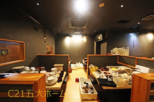 1階店舗スペース