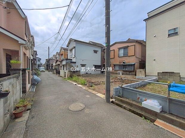 大容量の小屋裏収納!衣類や季節のアイテムを一ヶ所にすっきり整理整頓。お部屋を広く使いながら綺麗な空間をキープできます。撮影日:26/09/17