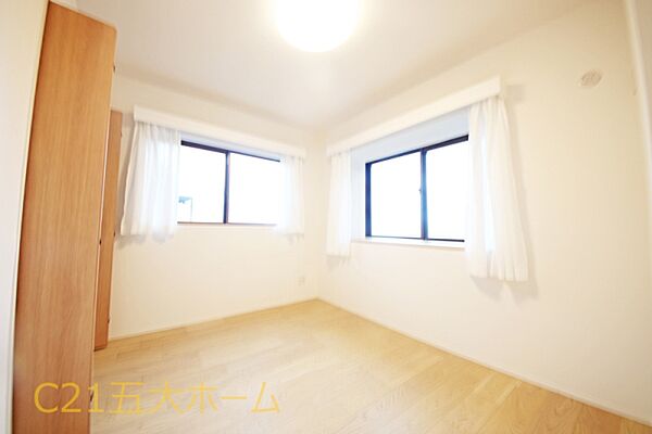 物件のご提案から現地へのご案内、ご契約まで、業務に精通したスタッフが対応させて頂きます。お気軽にご相談ください。
