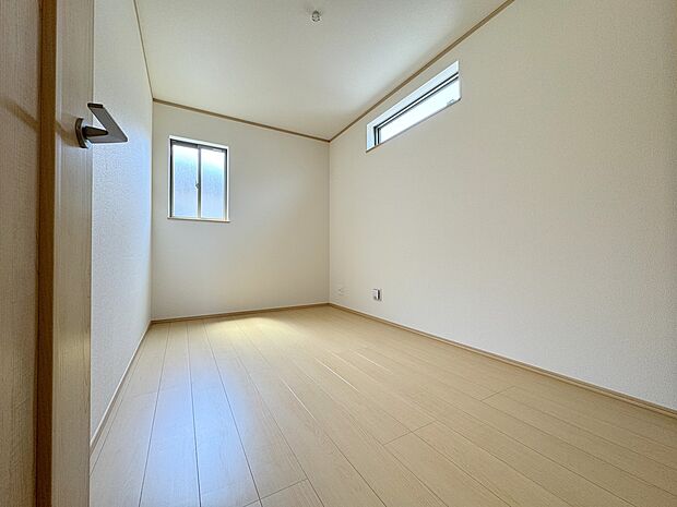 洋室5帖。プライベートを確立した居住空間