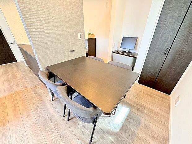 オリジナルダイニングテーブル付