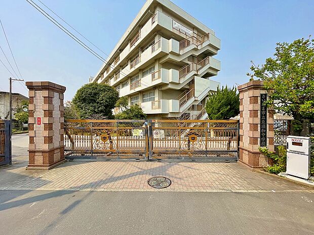 東浦和中学校　828ｍ