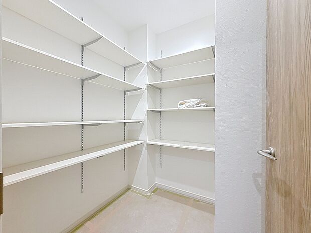 玄関にある土間収納(施工例)