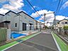 外観：前面道路含む現地
