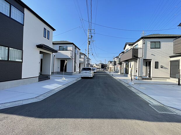 暮らしやすさを追求した新しい街。多彩な間取りプランから、ご家族のライフスタイルにぴったりの一邸がきっと見つかります。現地で陽当りや周辺環境の良さをぜひご体感ください。