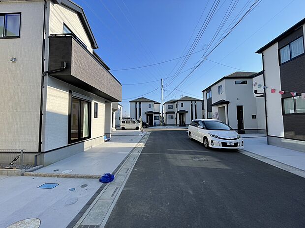 地震に強く、家計に優しい住まい。国が定めた耐震等級での「3」を取得。さらにZEH基準の省エネ性能で光熱費もぐっと節約。家族の安全と将来の安心を考えた、信頼の住まいです。