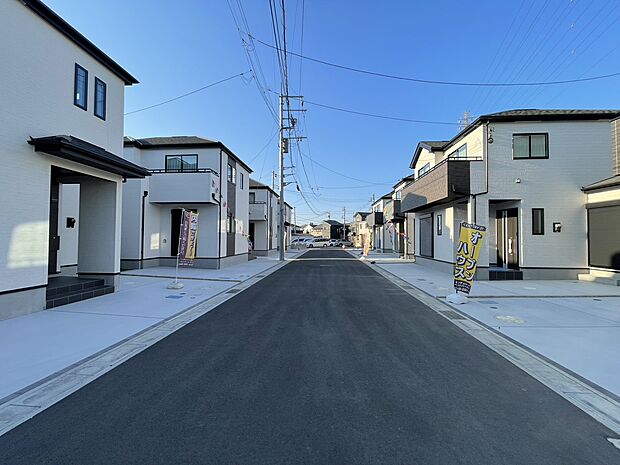 小学校も徒歩10分圏内なので、お子様の通学も安心。子育て世代に嬉しい、暮らしやすさが詰まった住環境が魅力です。