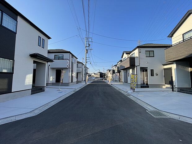 暮らしやすさを追求した新しい街。多彩な間取りプランから、ご家族のライフスタイルにぴったりの一邸がきっと見つかります。現地で陽当りや周辺環境の良さをぜひご体感ください。