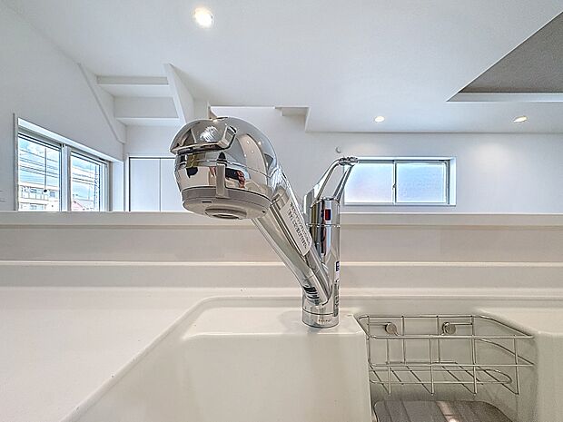 見た目にもスマートな浄水器一体型。