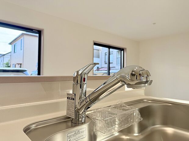 見た目にもスマートな浄水器一体型。