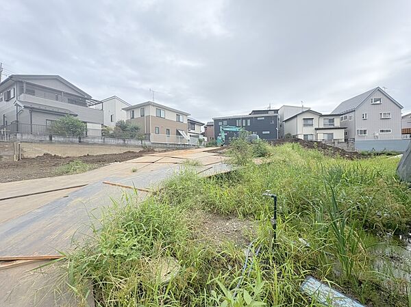 お好きなハウスメーカー、間取り＆プランで建築できます