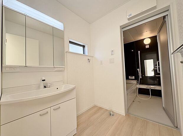 同仕様洗面化粧台