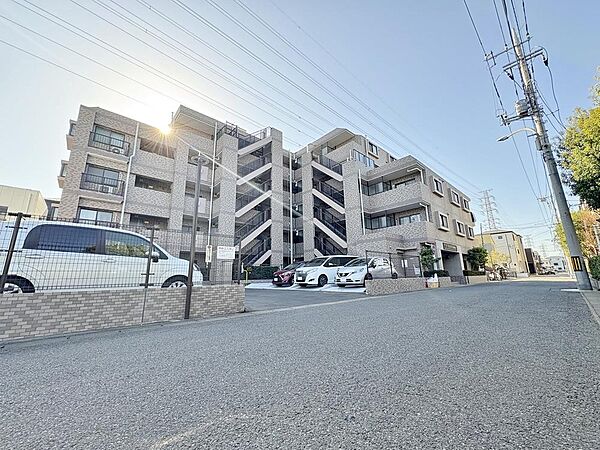素晴らしい立地から生み出される時の隙間は、家族で過ごすための新しくかけがえのない時間となります。