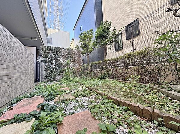 「Blue×Green」ここに住まわれる人にだけに許された専用のお庭。