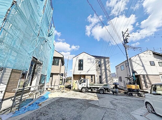 左側から5,4,3号棟(2026年3月中旬撮影)