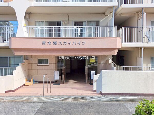 エントランス（外）