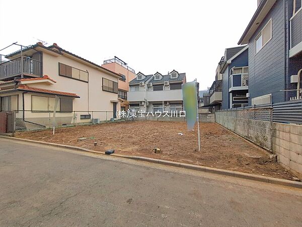 外観：311002349077