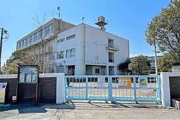 川口市立芝富士小学校 776m