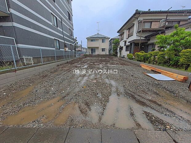 前面道路含む現地