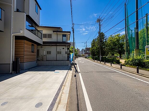 西側6.3ｍ公道に面す
